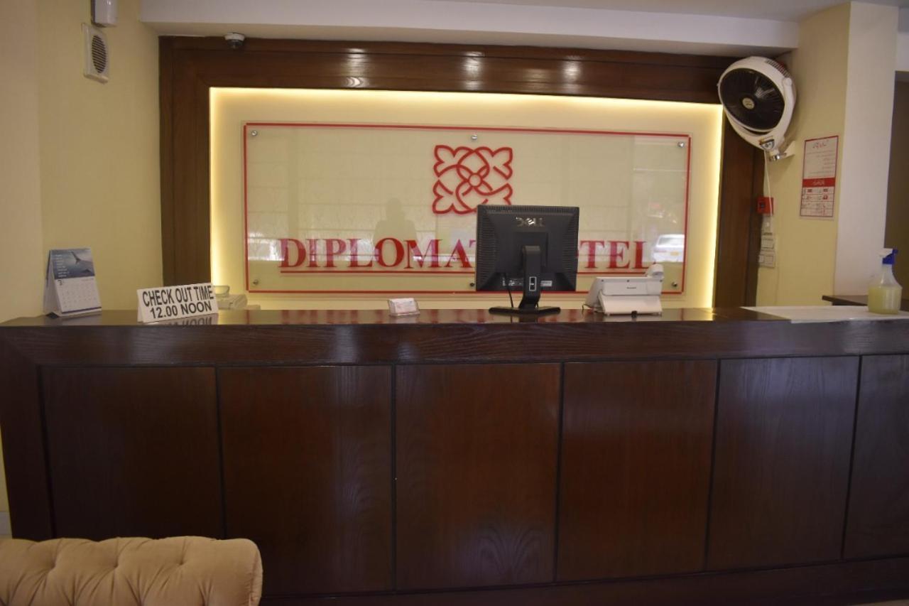 Diplomat Hotel Исламабад Экстерьер фото